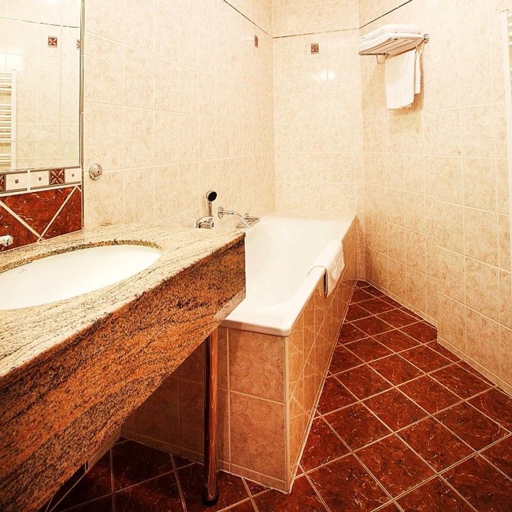 Hotel U Divadla - Czech Leading Hotels Prag Dış mekan fotoğraf