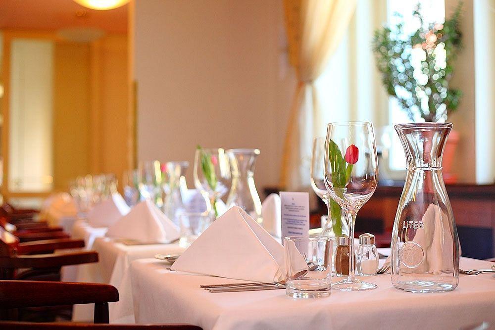 Hotel U Divadla - Czech Leading Hotels Prag Dış mekan fotoğraf