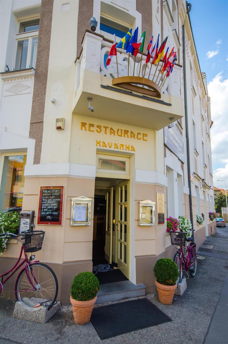 Hotel U Divadla - Czech Leading Hotels Prag Dış mekan fotoğraf