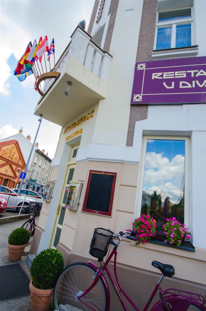 Hotel U Divadla - Czech Leading Hotels Prag Dış mekan fotoğraf